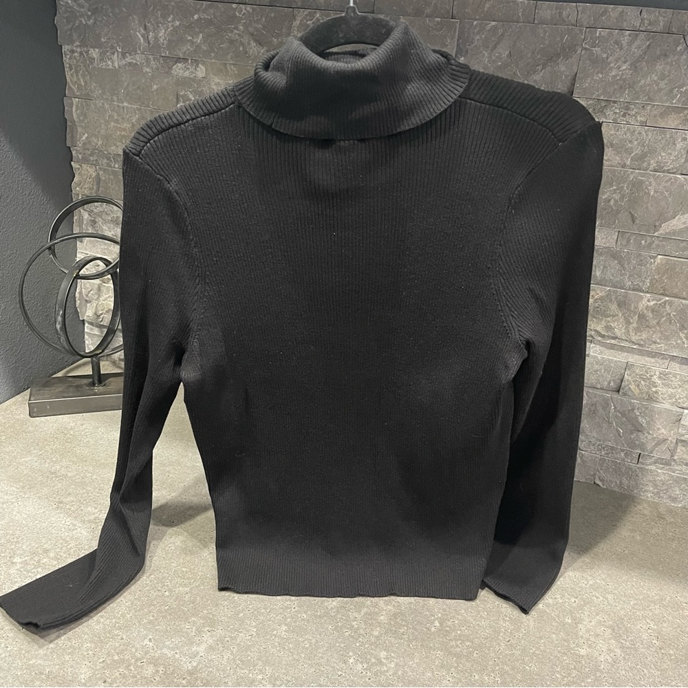 H&M turtleneck sweater